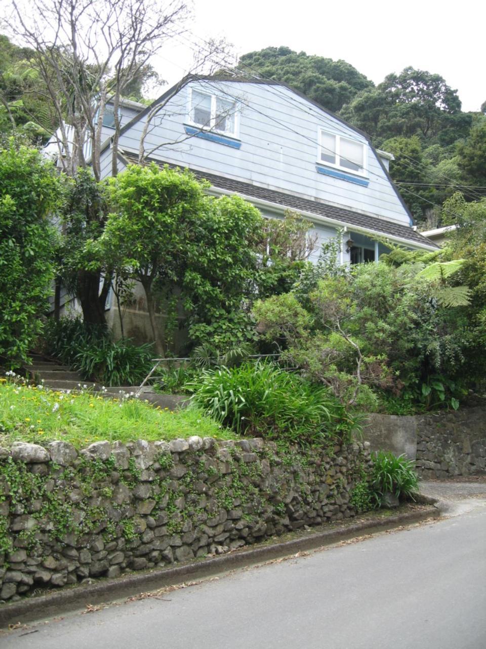 ロワー・ハット Bush House Bed & Breakfast エクステリア 写真